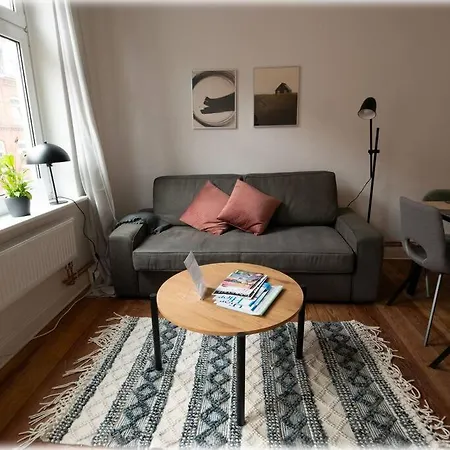 Altbaucharme! 2zimmer, Zentral Und 24h Check-in Apartament *