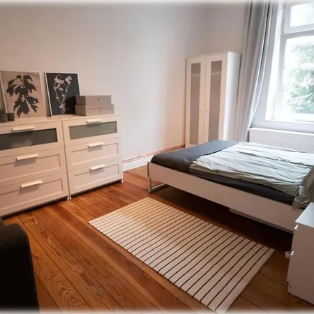 Altbaucharme! 2zimmer, Zentral Und 24h Check-in Apartament Kilonia