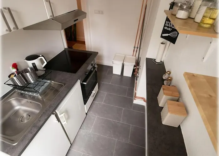 Lägenhet Altbaucharme! 2zimmer, Zentral Und 24h Check-in Kiel