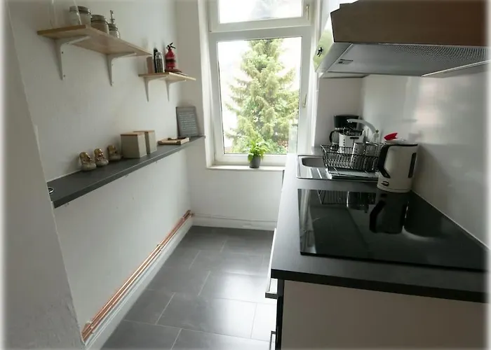 Altbaucharme! 2zimmer, Zentral Und 24h Check-in Lägenhet *